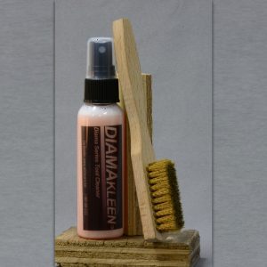 DiamaKleen- Diamagroove Cleaning Kit